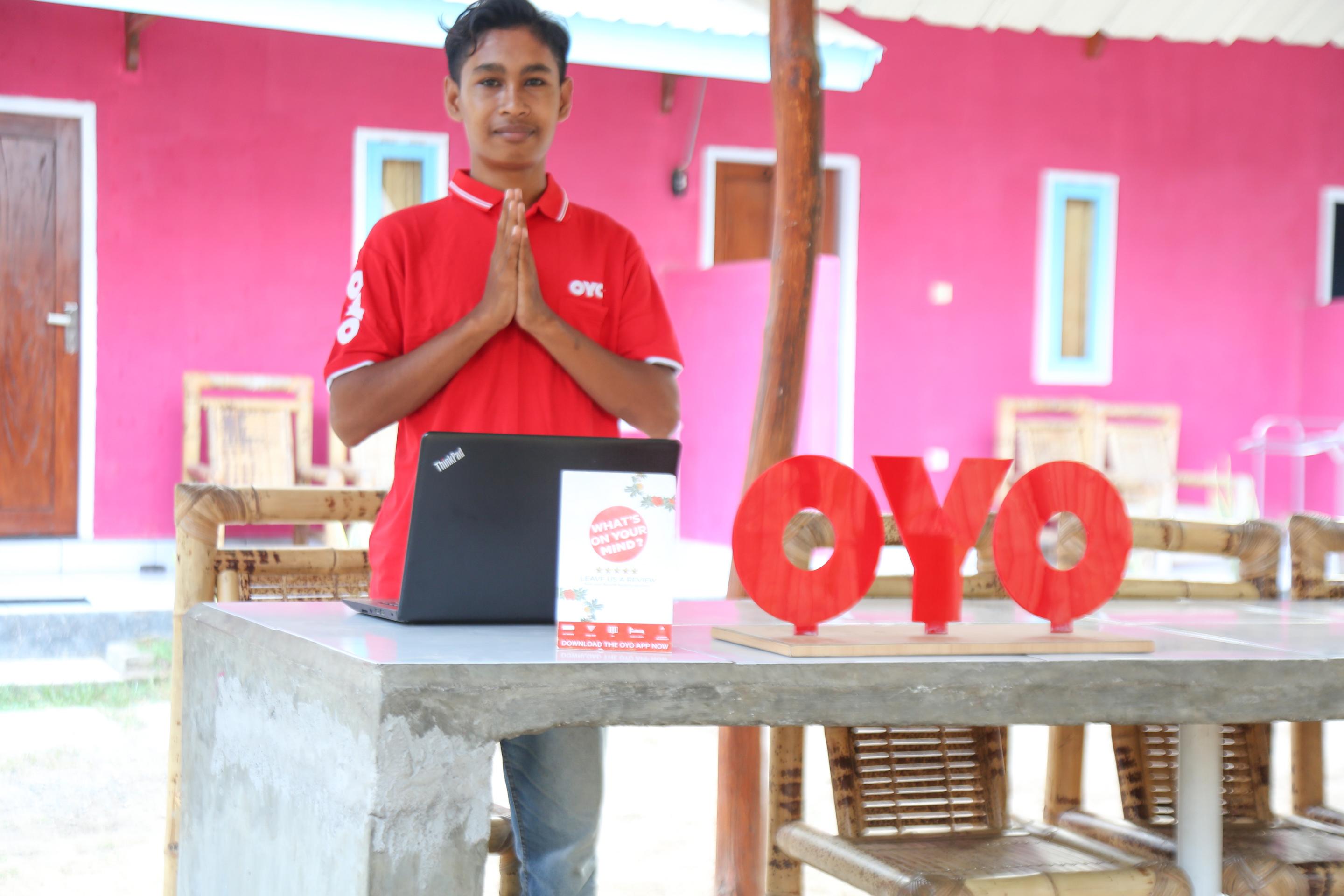 Oyo 1662 Zury Homestay Kuta  Buitenkant foto