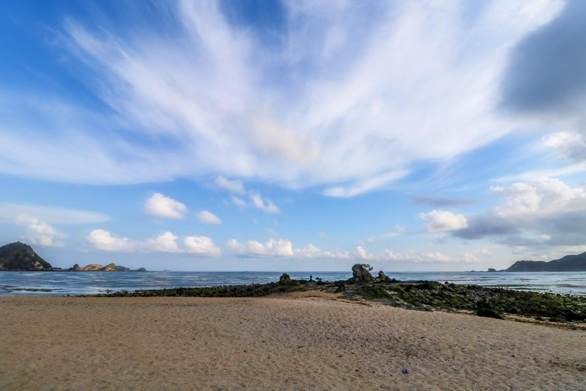 Oyo 1662 Zury Homestay Kuta  Buitenkant foto