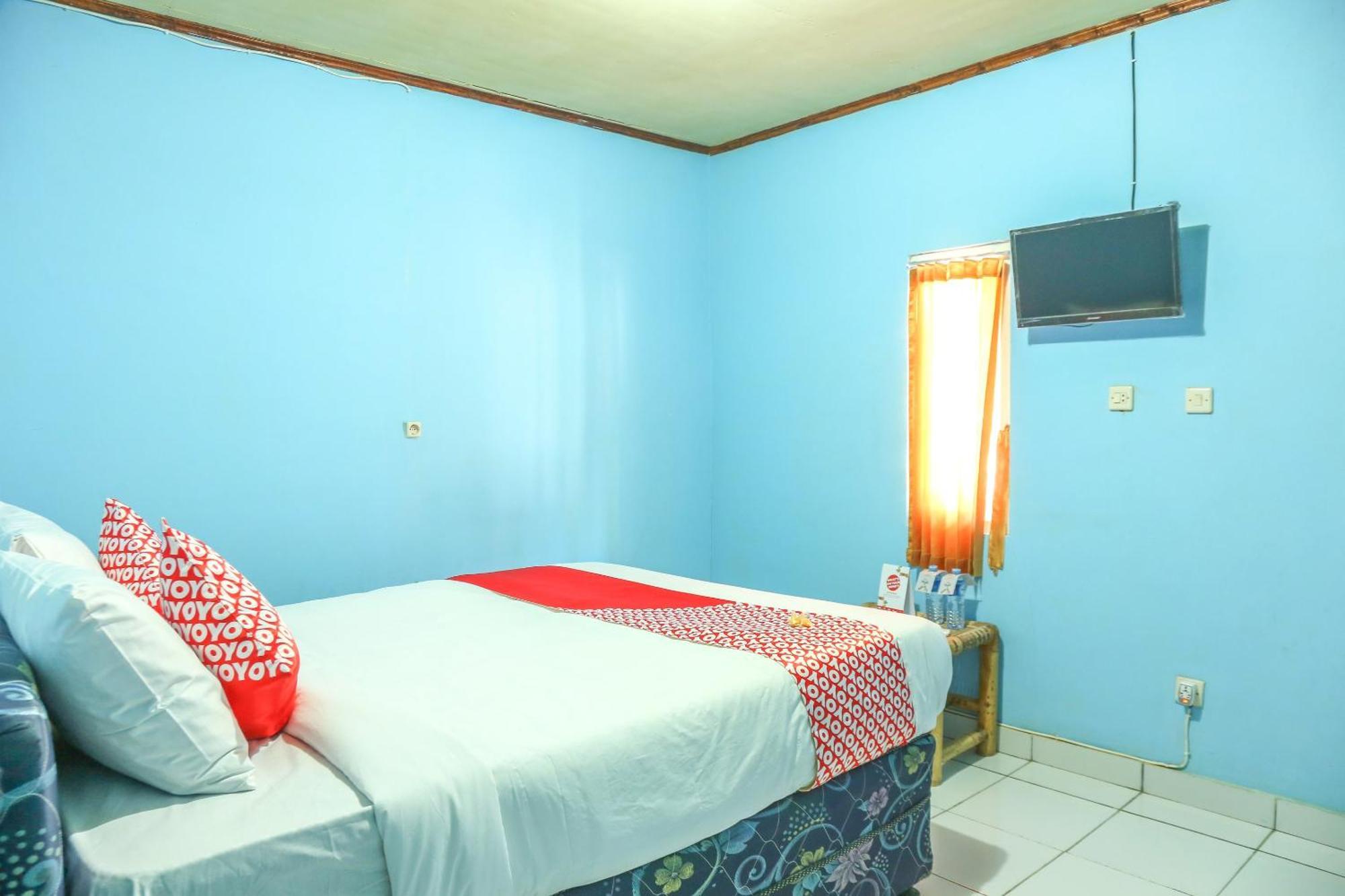 Oyo 1662 Zury Homestay Kuta  Buitenkant foto